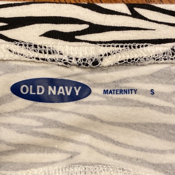 Small Maternity Zebra stripe Leggings size small Motherhood Maternity Womens EUC - Picture 3 of 8